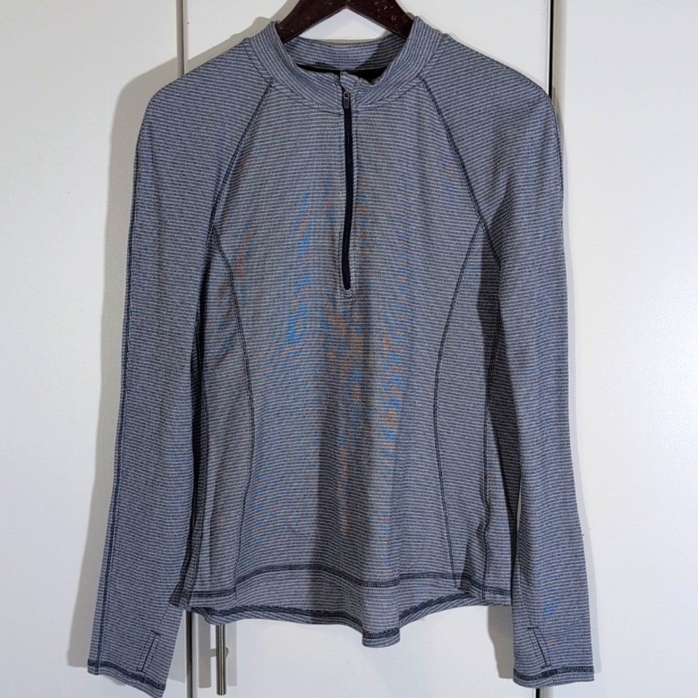 Avalanche 1/4 zip top size XL